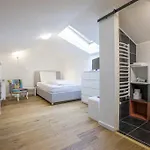 Bed & Breakfast 7 3*