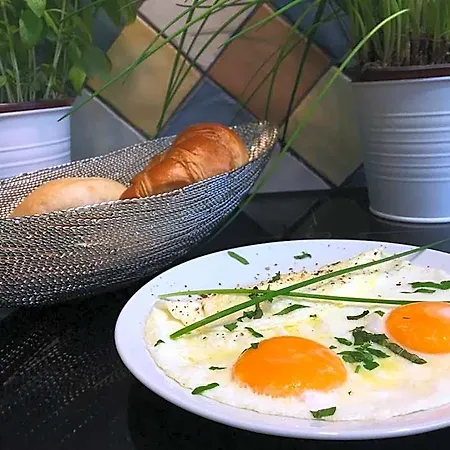 Bed & Breakfast 7 3*