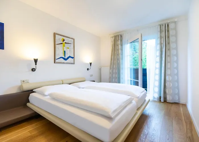 7 Bed & Breakfast 3*